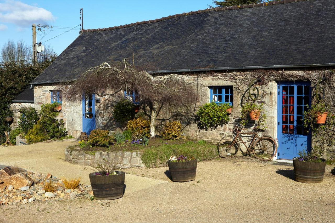 Domaine Le Puits De Jeanne Hotel Plouegat-Moysan ภายนอก รูปภาพ