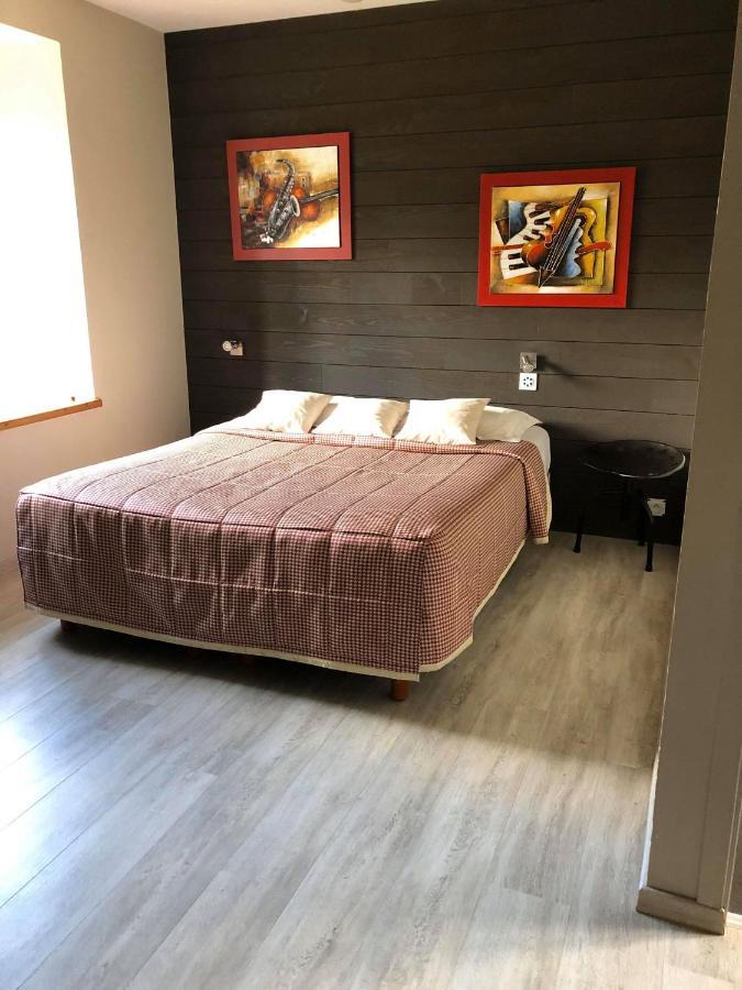 Domaine Le Puits De Jeanne Hotel Plouegat-Moysan ภายนอก รูปภาพ