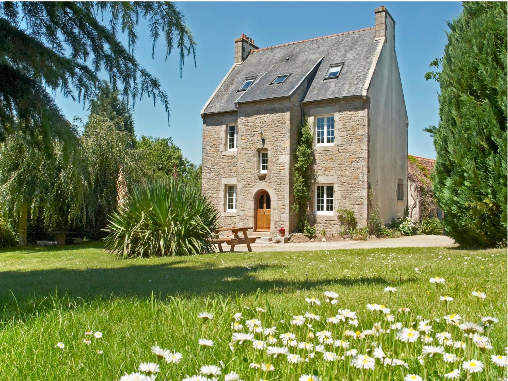 Domaine Le Puits De Jeanne Hotel Plouegat-Moysan ภายนอก รูปภาพ